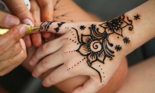 Mehendi by Poojitha Venkatesh, Bangalore